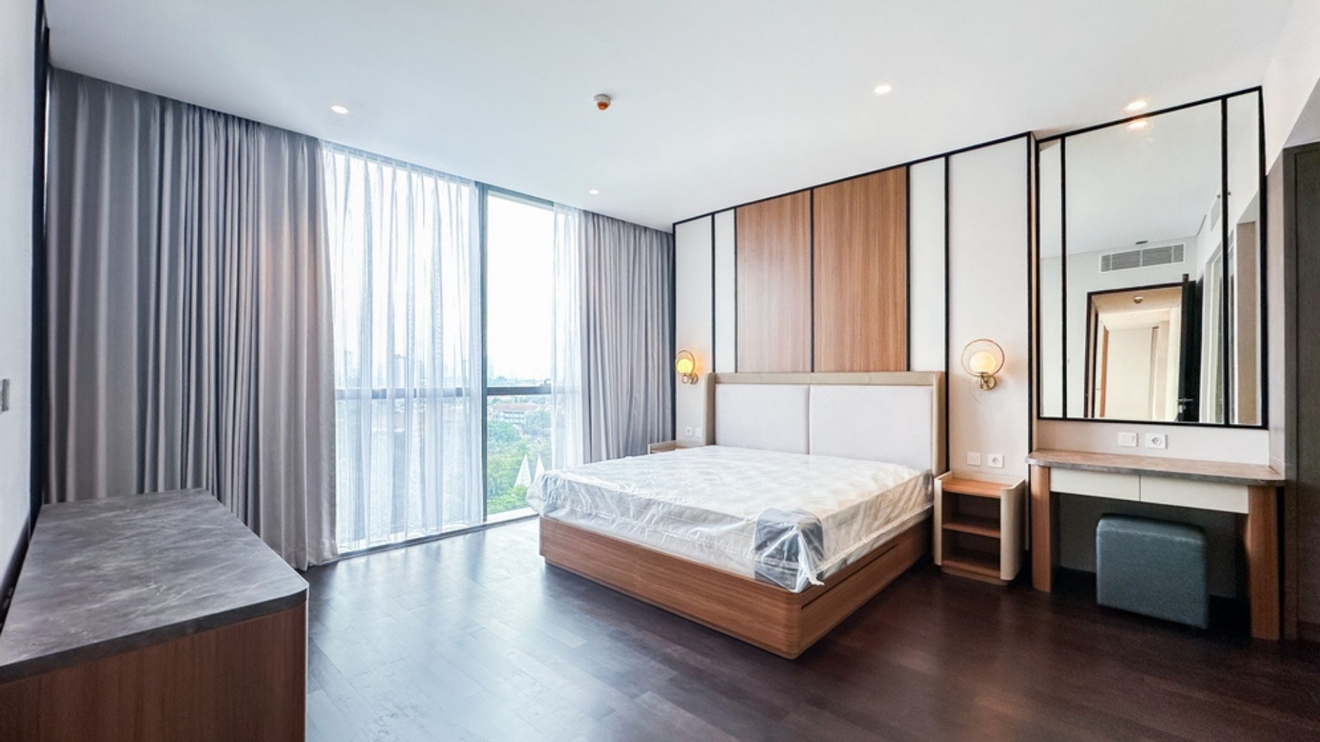 Casa Domaine-2BR-Second Bedroom Interior