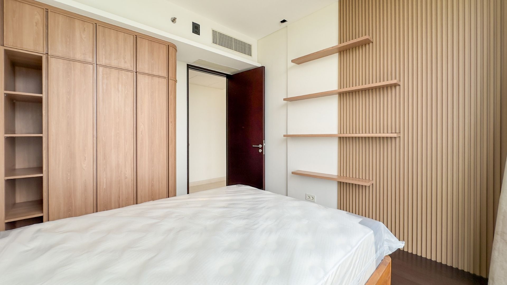 Casa Domaine-3BR-Second Bedroom featuring Premium Built-In Closet