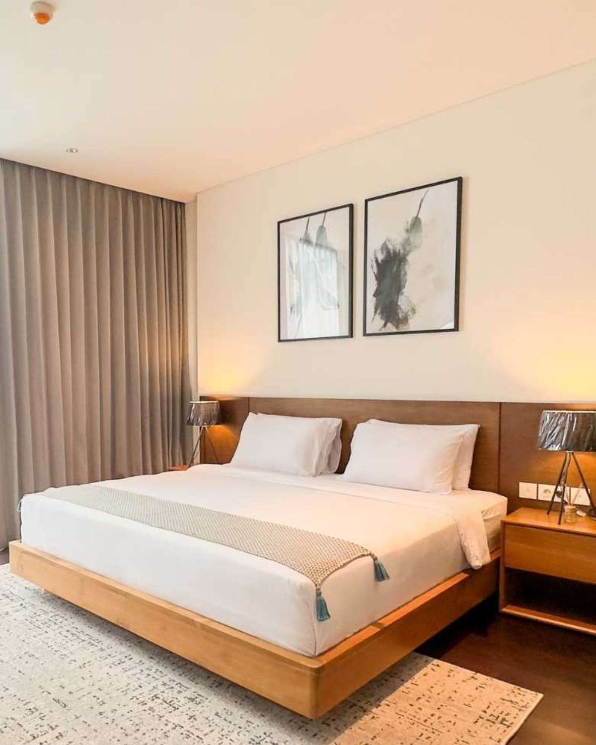 Modern Residence photo 5