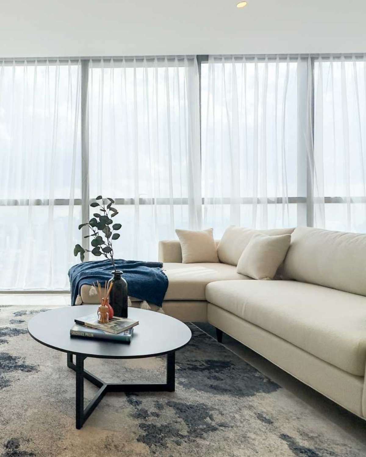 Modern Residence photo 2