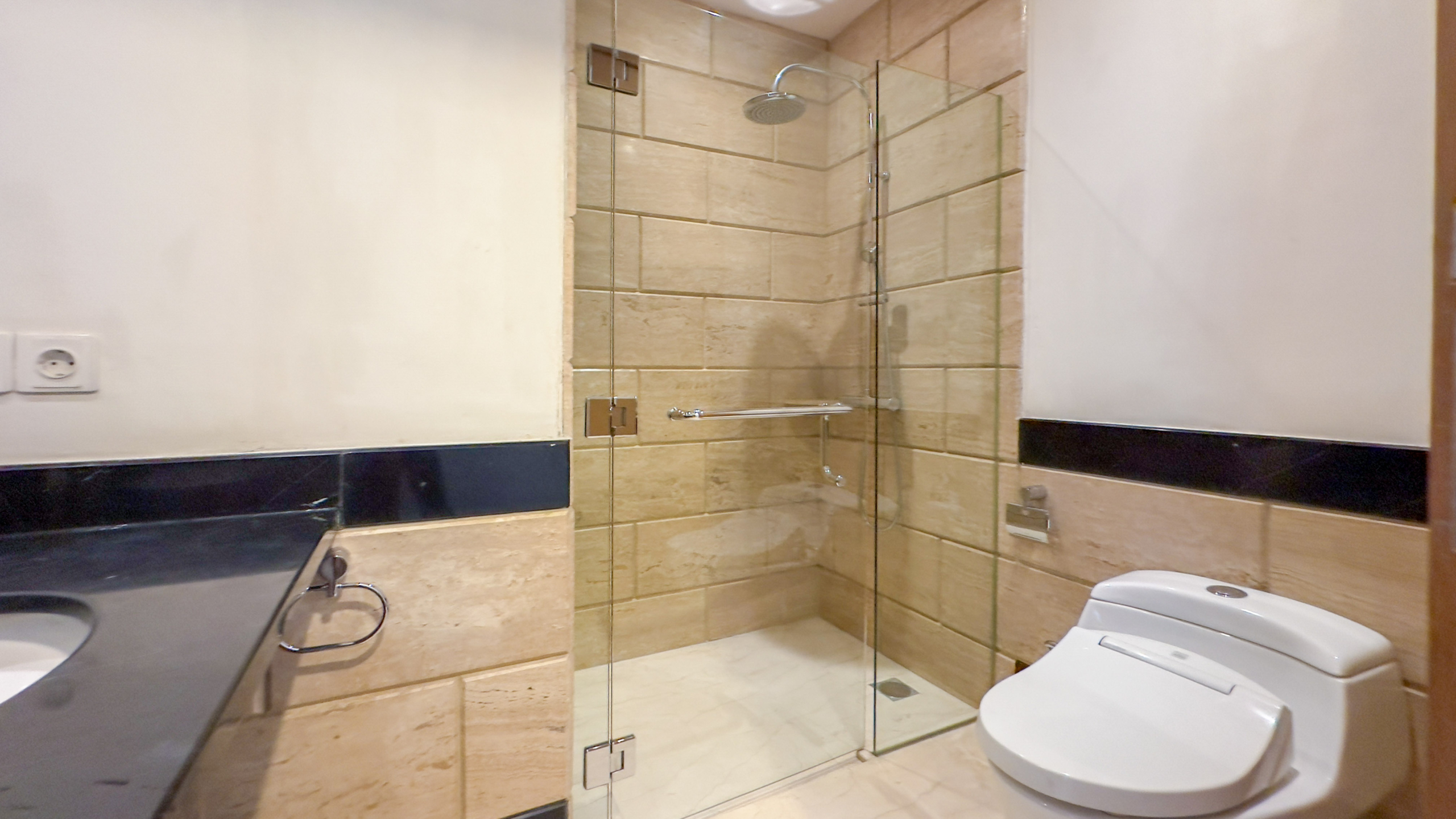 KEMP001-A1-KEMPINSKI 19-A1-ABBAS-14