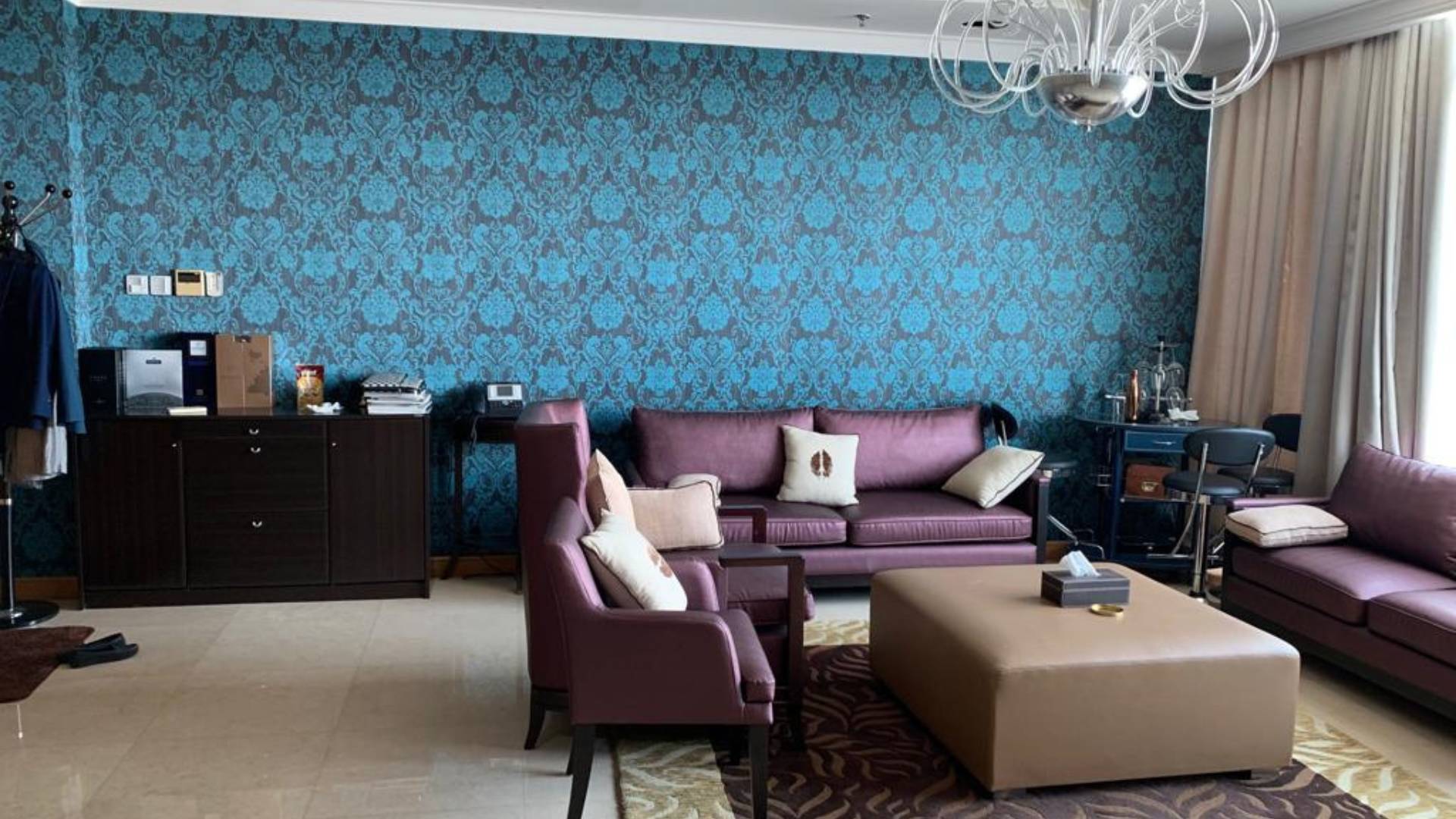 KEMPINSKI PRIVATE RESIDENCE-2BR-LIVING ROOM