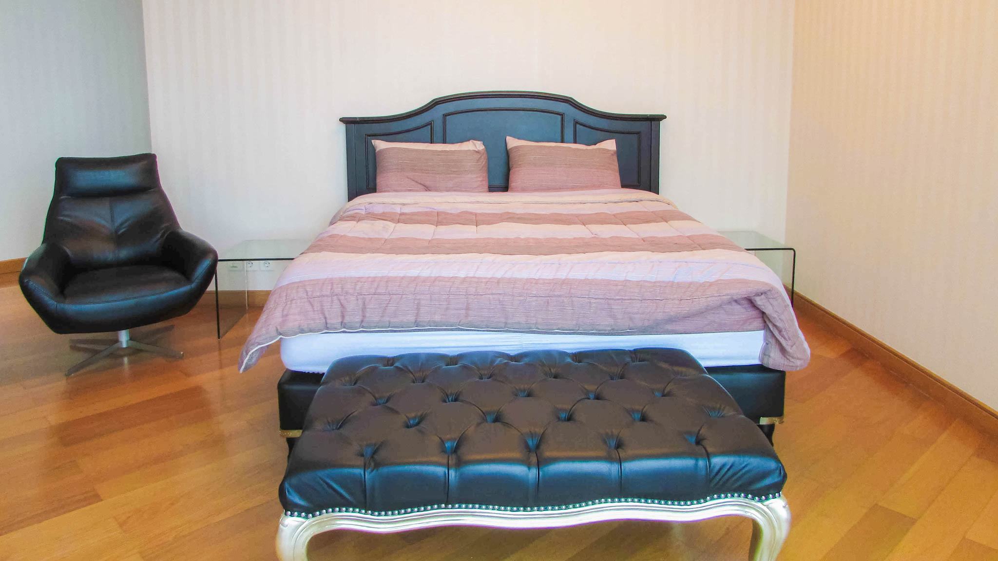 Kempi-57-59F-BEDROOM 1