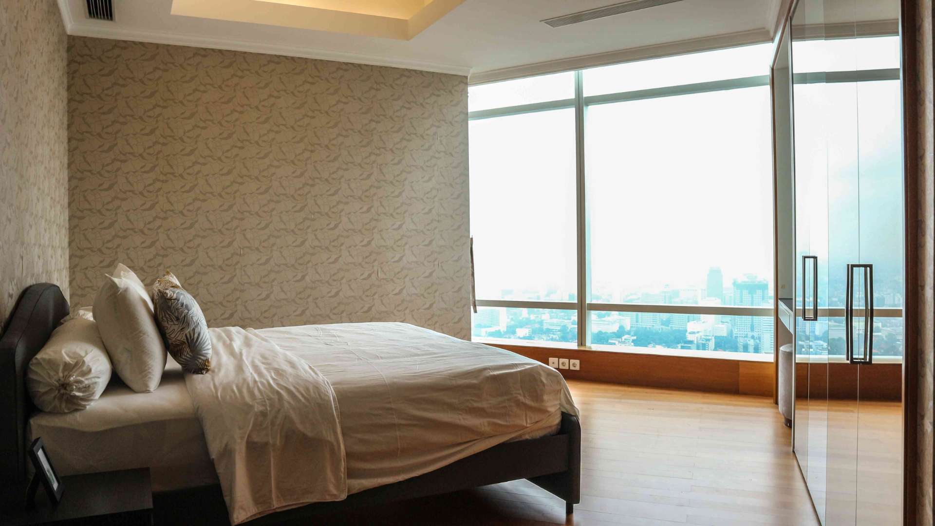 Kempinski Private Residence-2BR-Bedroom 1