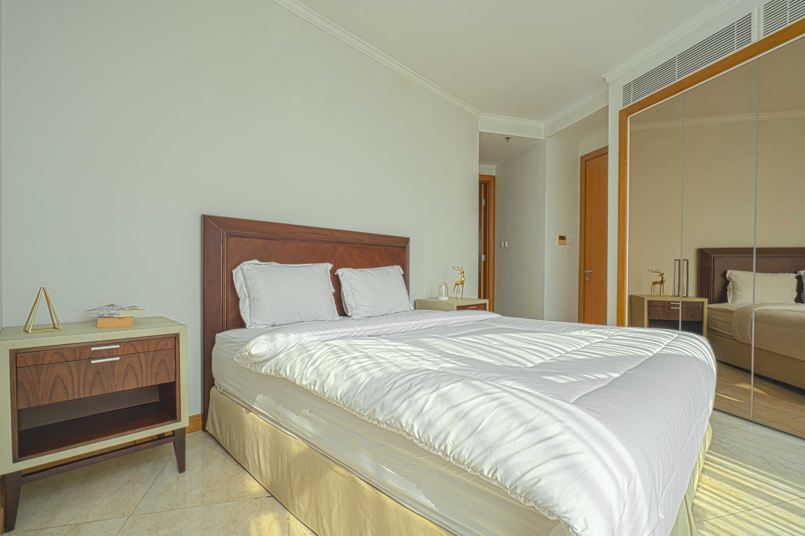 Kempinski Private Residence-2BR-Bedroom design