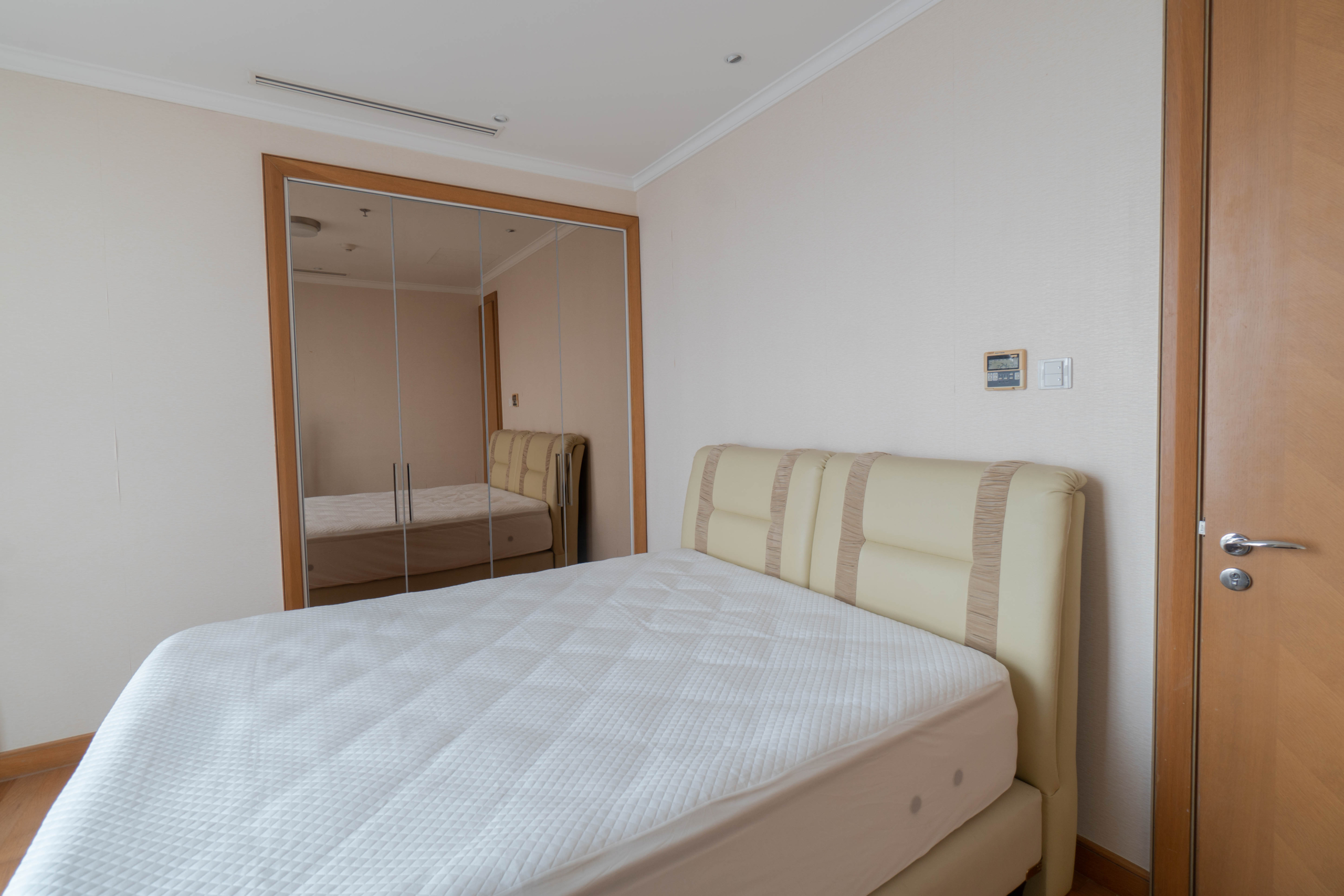 Kempinski Private Residence-2BR-Bedroom wardrobe