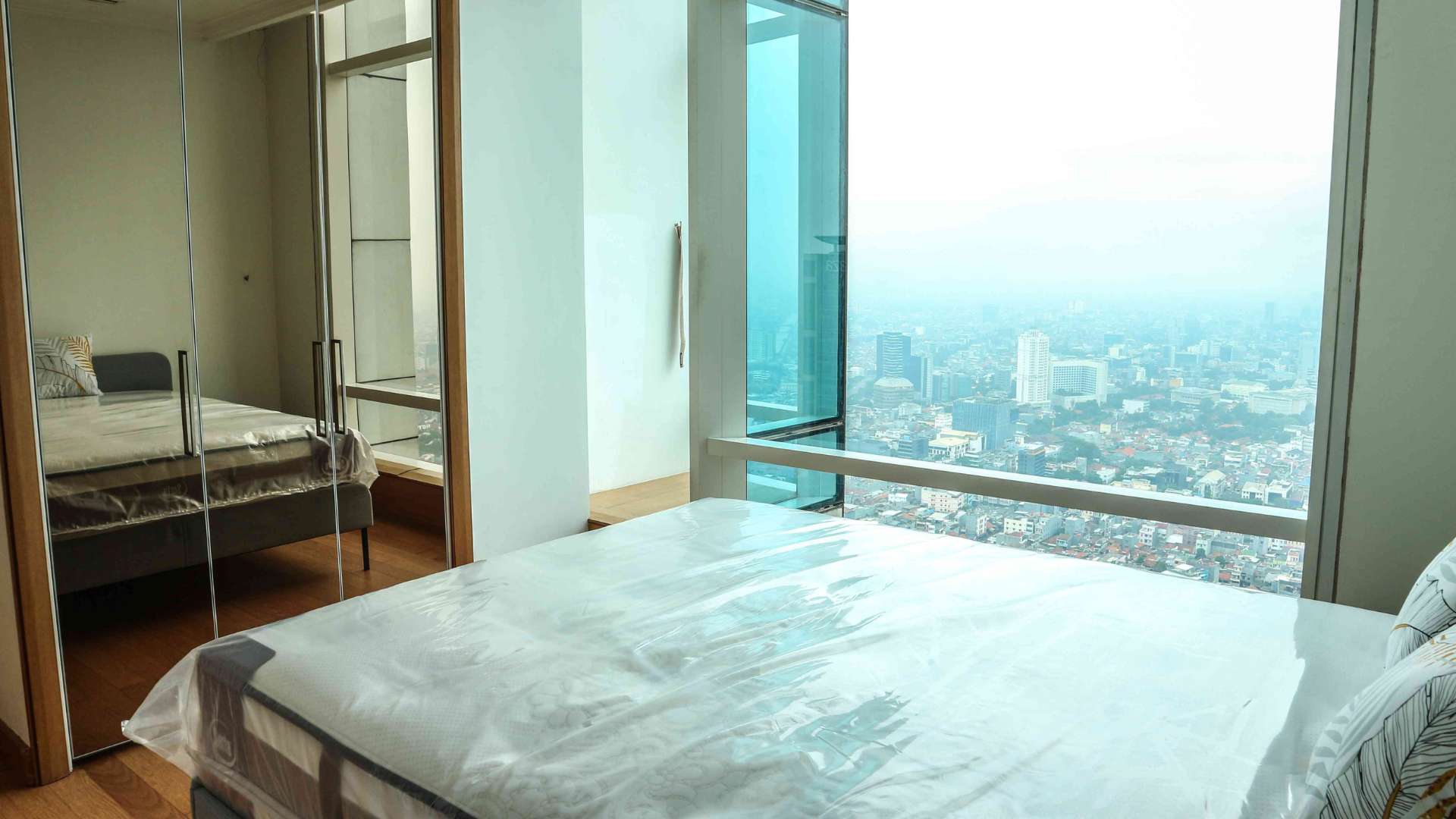 Kempinski Private Residence-2BR-Bedroom with view