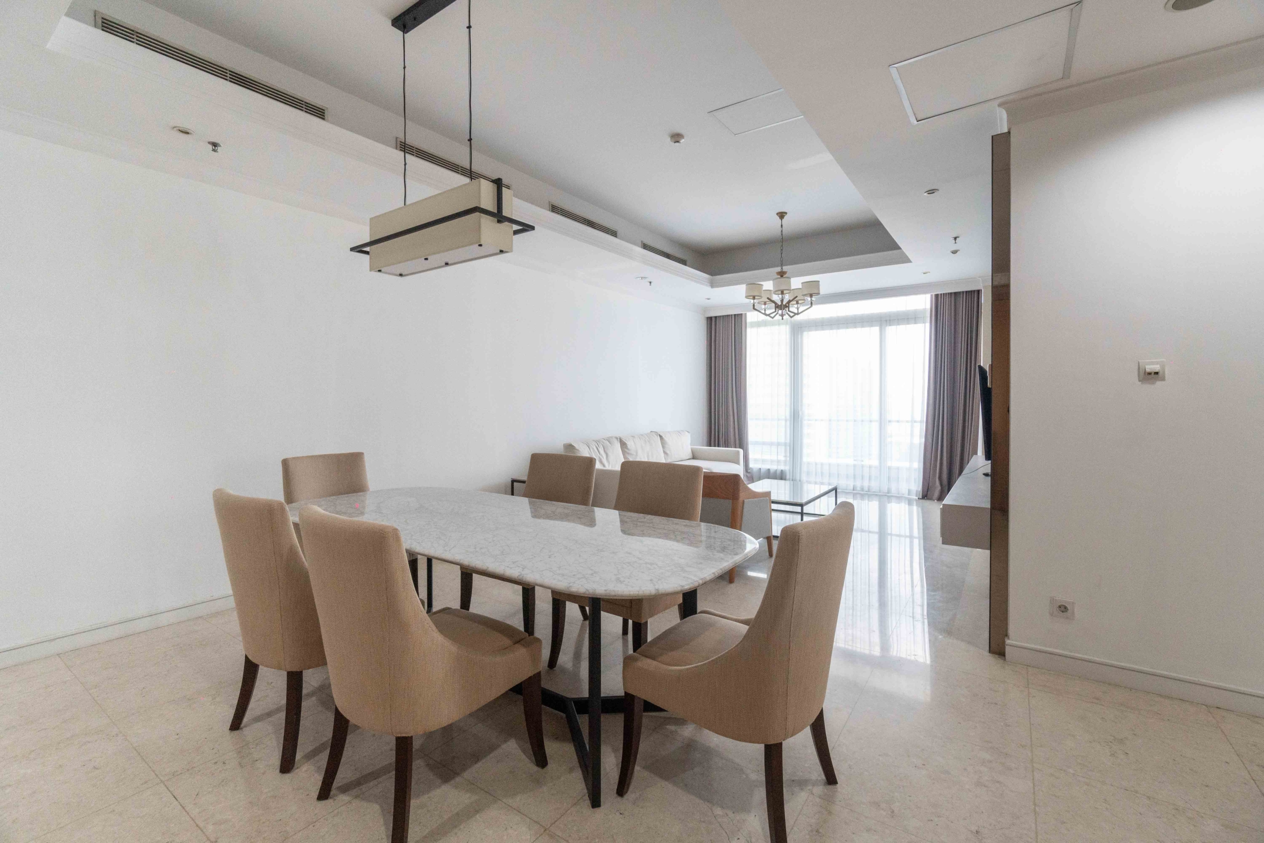 Kempinski Private Residence-2BR-Dining Room