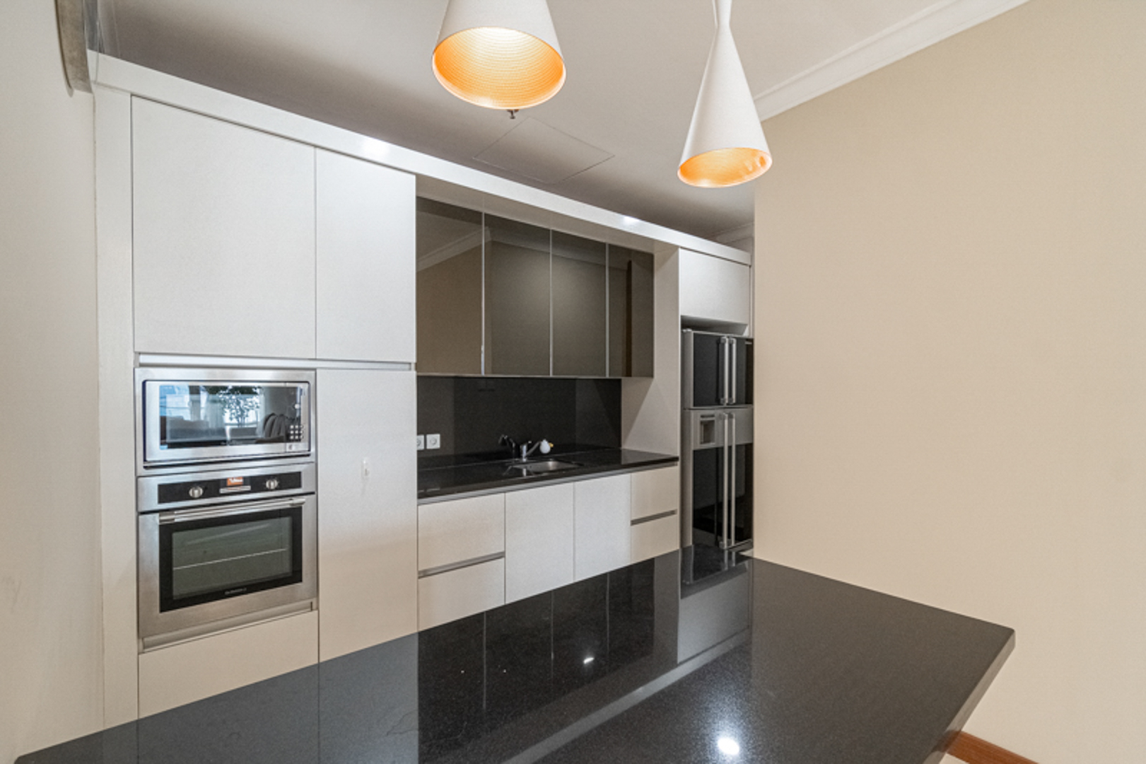 Kempinski Private Residence-2BR-Kitchen