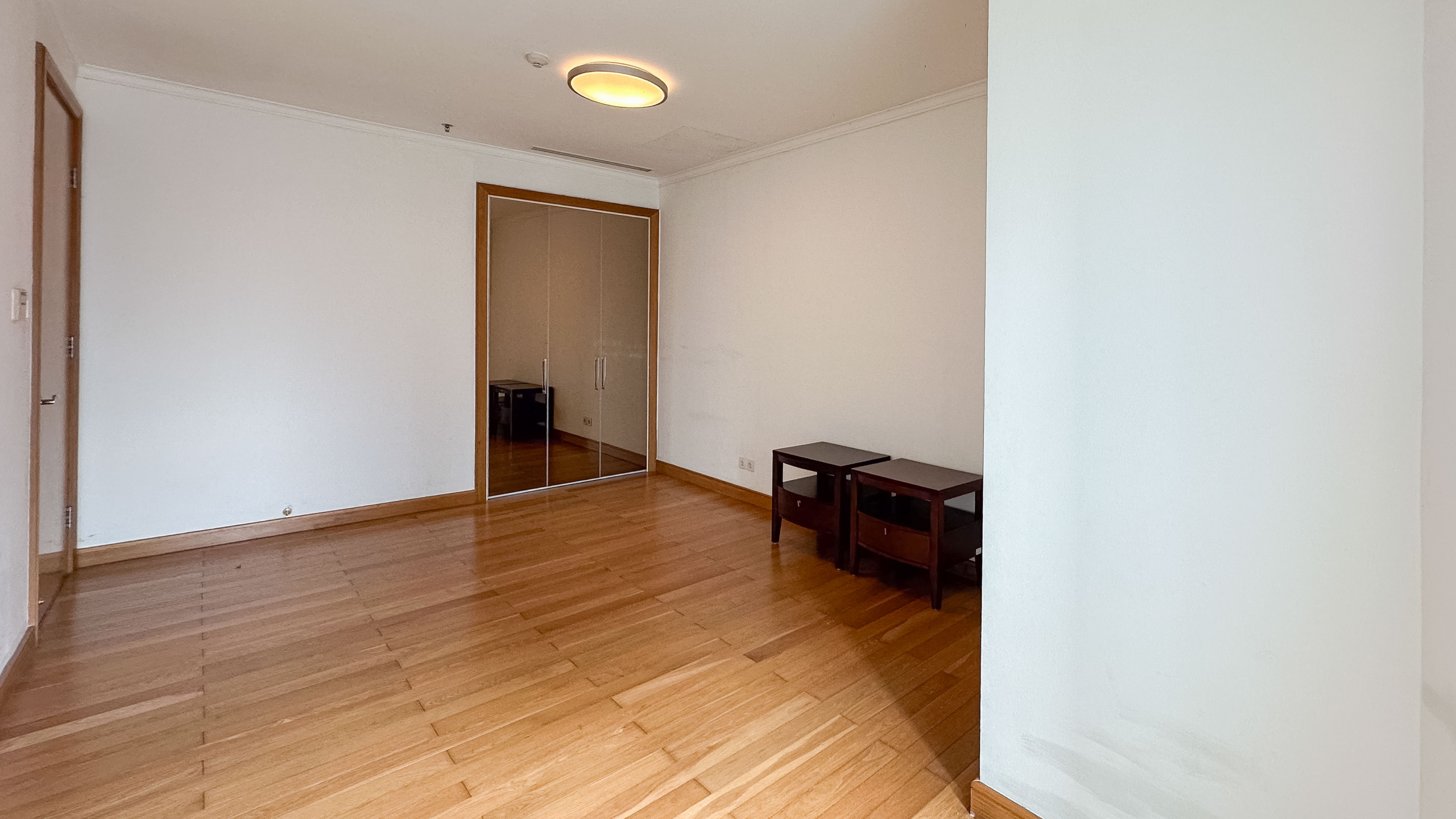 Kempinski Private Residence-3BR-Bedroom wardrobe