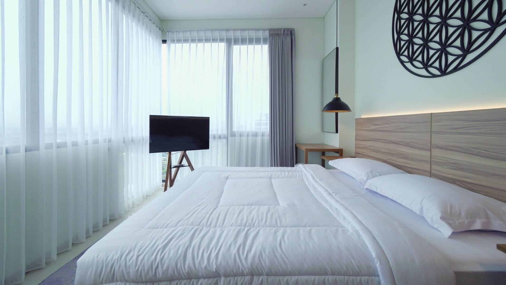 Samara Suites-2BR-Bedroom TV