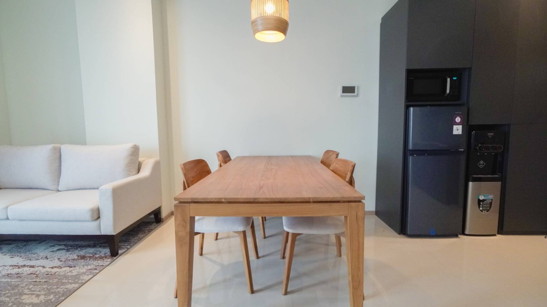 Samara Suites-2BR-Dining table