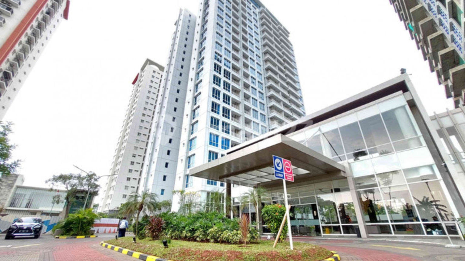 Budget housing aspen residence