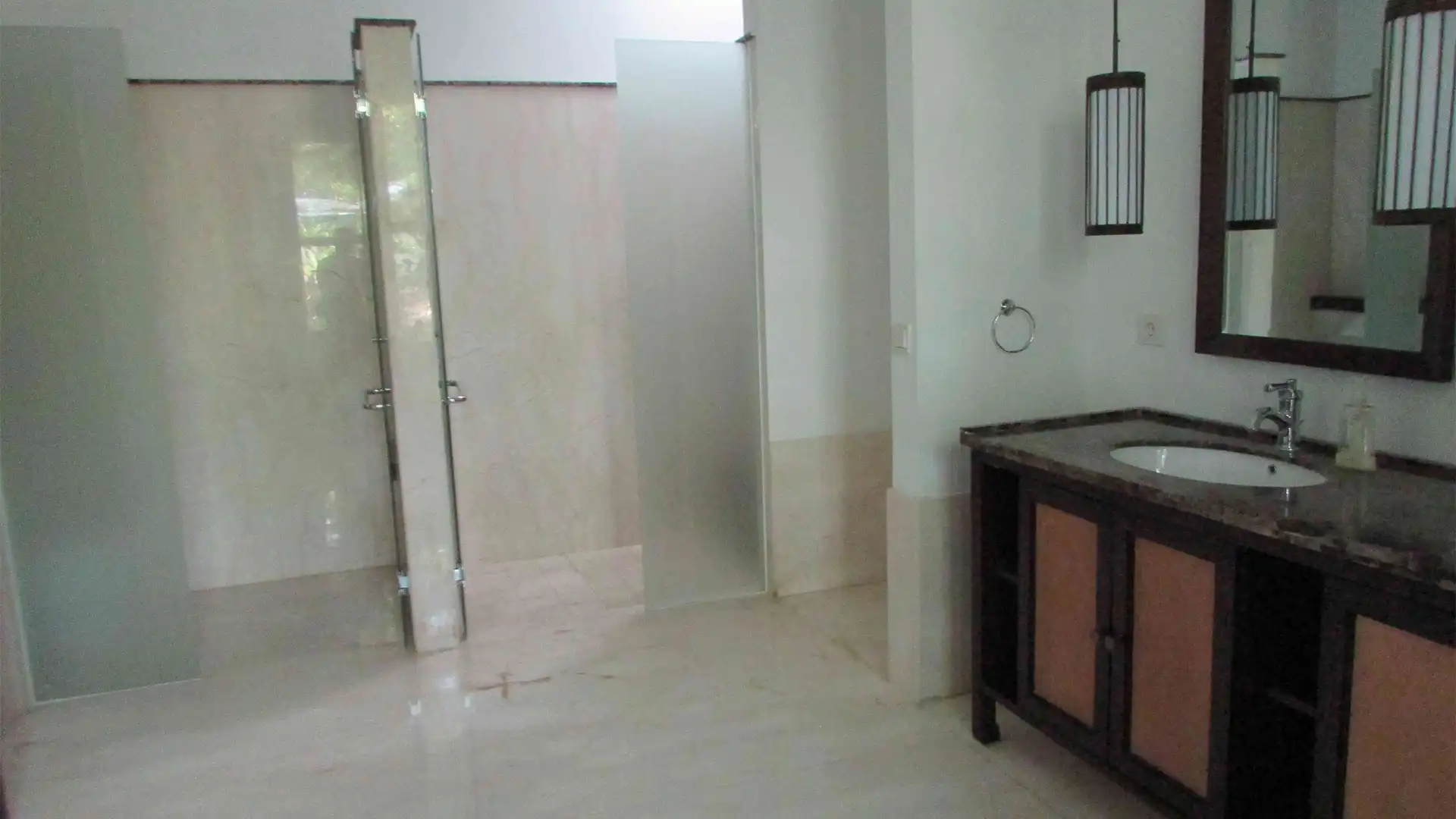 Atmaya Residence-4BR-Bathroom 2 Atmaya Residence-4BR-Bathroom 2