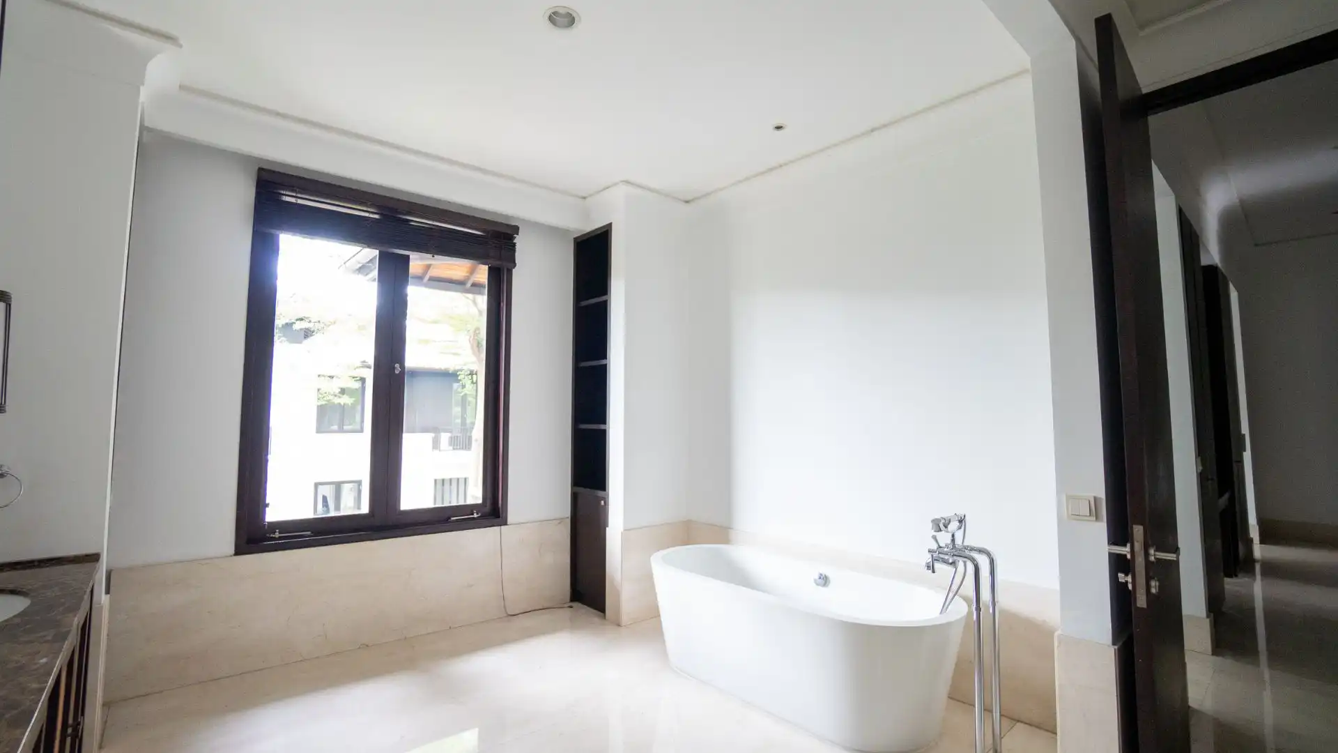 Atmaya Residence-5BR-Bathroom