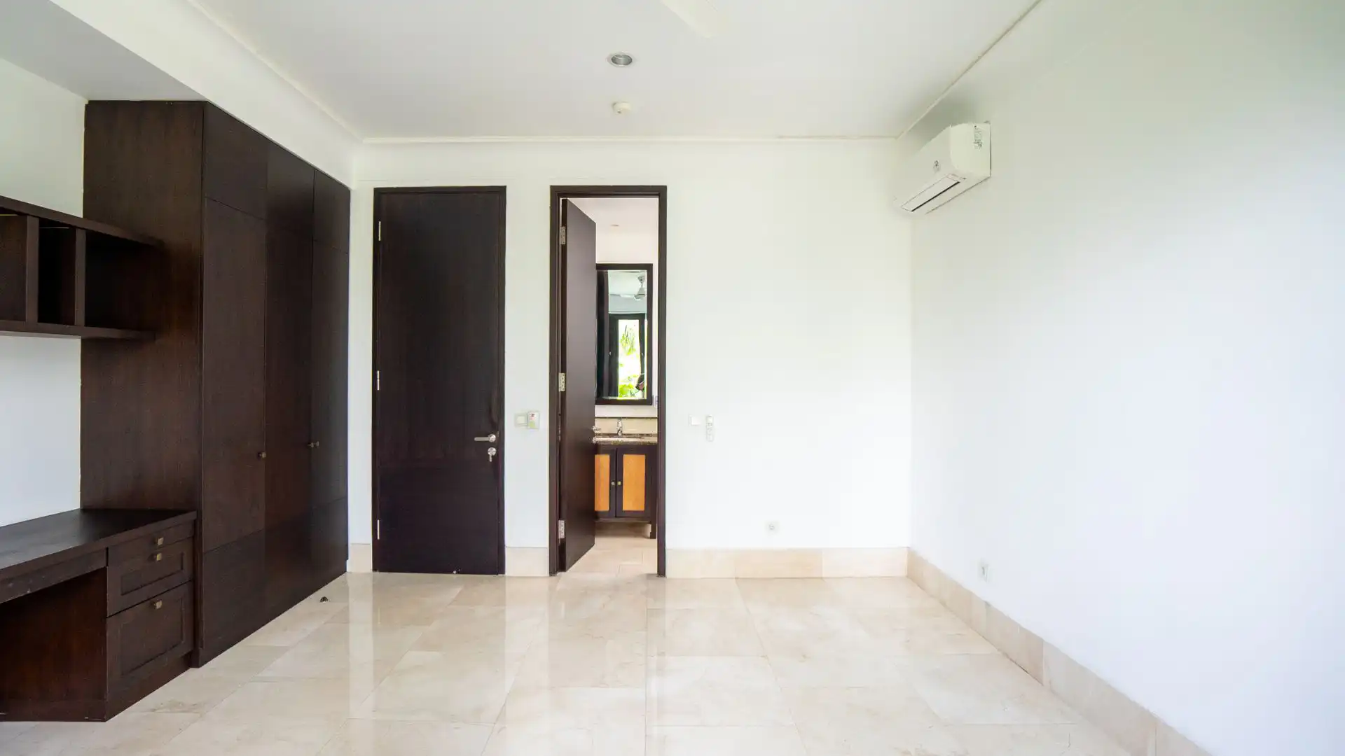 Atmaya Residence-5BR-Bedroom 2