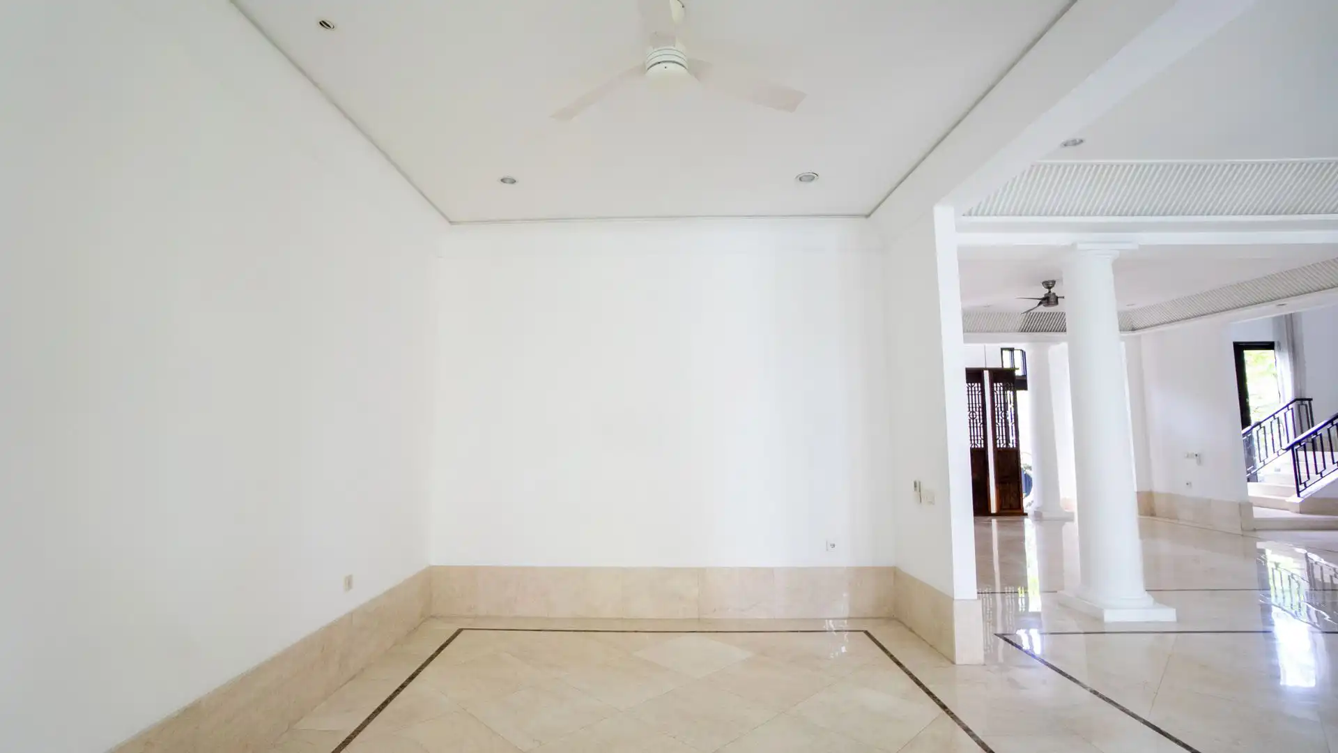 Atmaya Residence-5BR-Dining Area