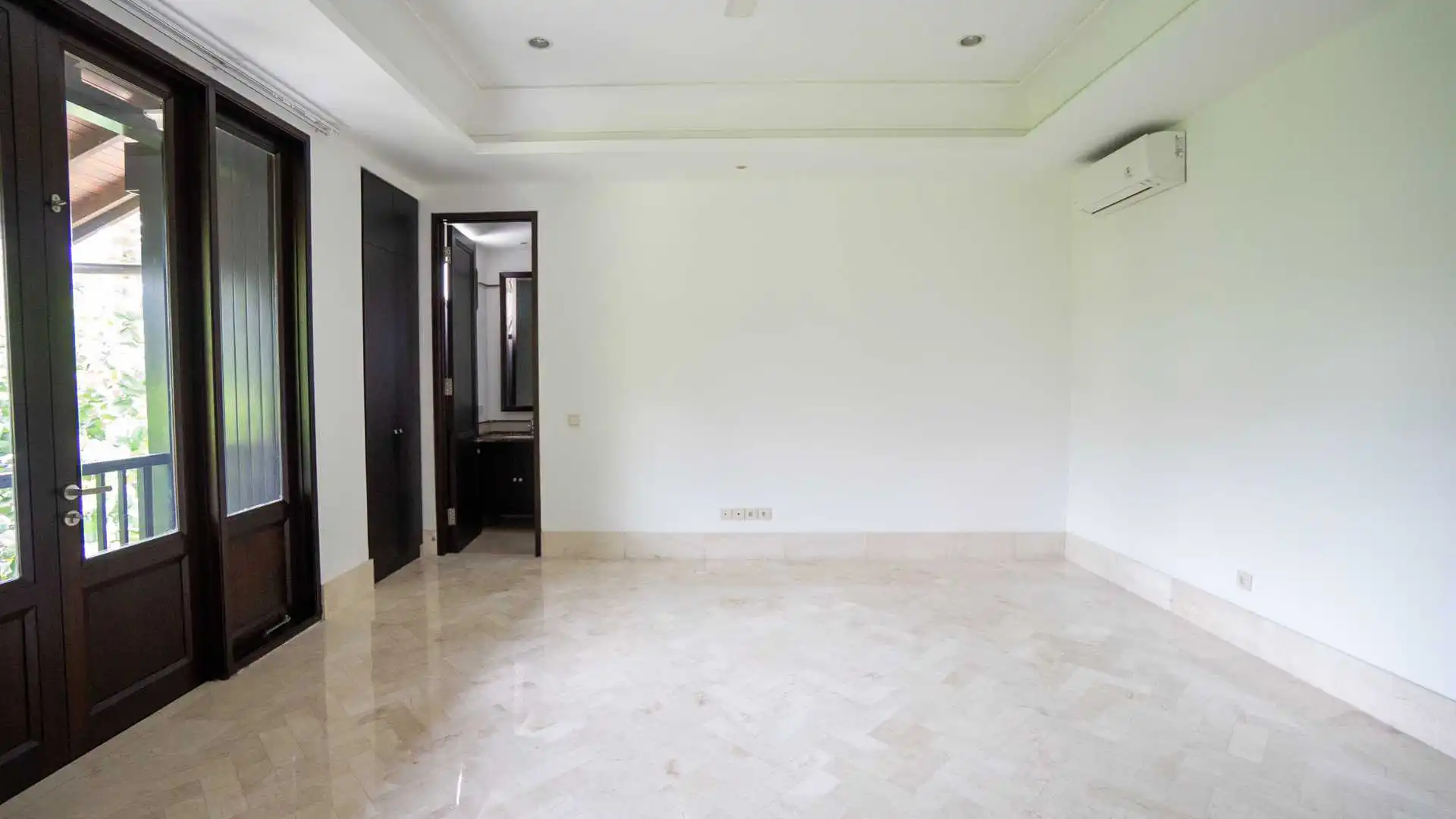 Atmaya Residence-6BR-Bedroom 4