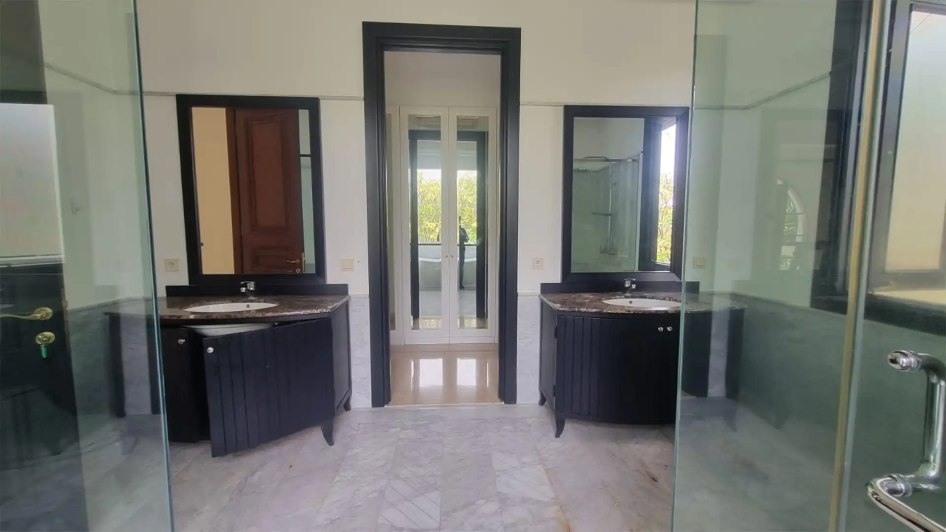 Atmaya residence Antasari-5BR-Bathroom 3