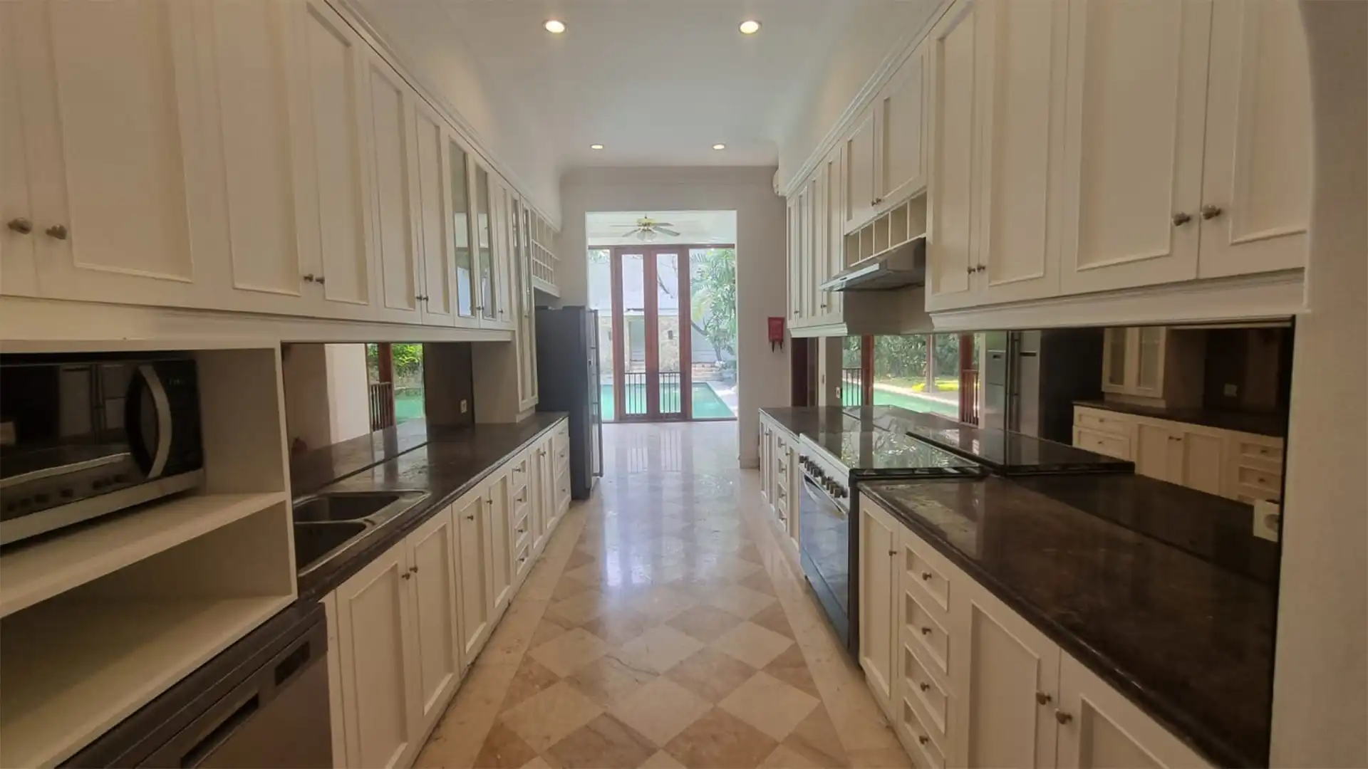 Atmaya residence Antasari-5BR-Kitchen