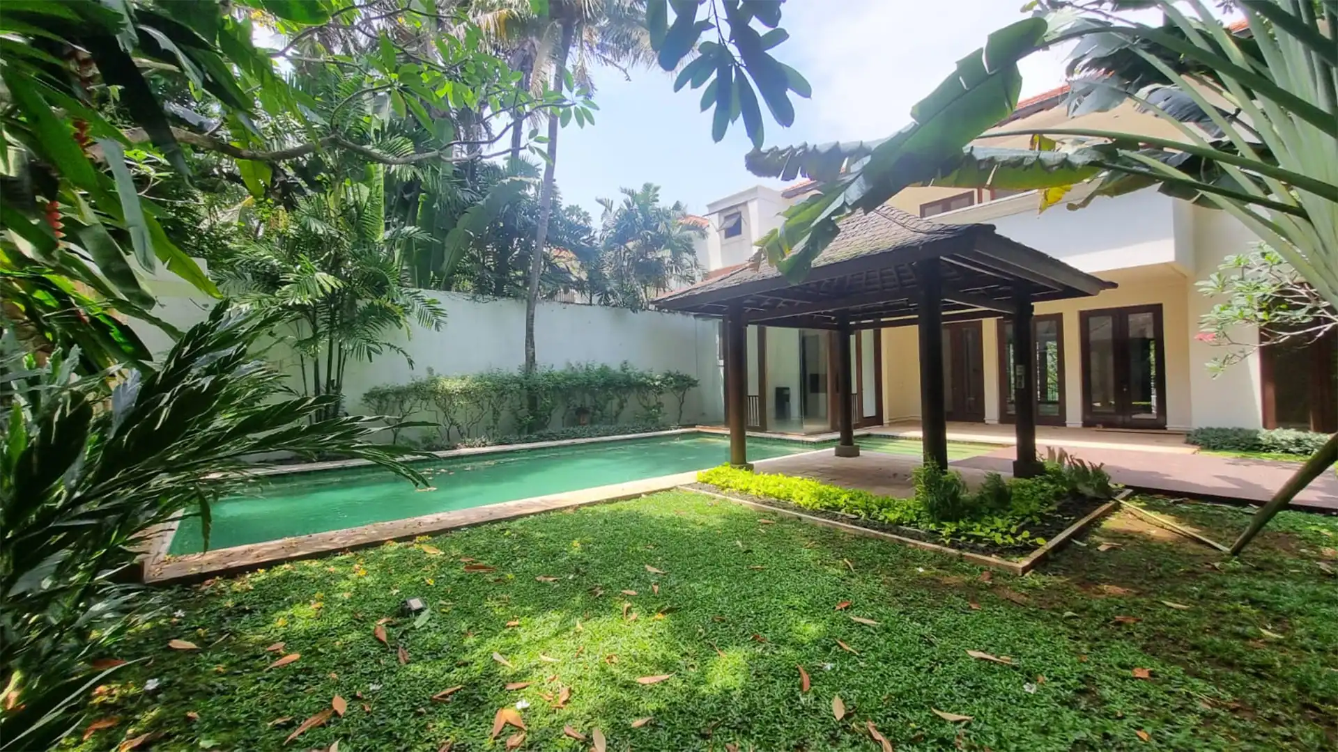 Atmaya residence Antasari-5BR-Swimming Pool
