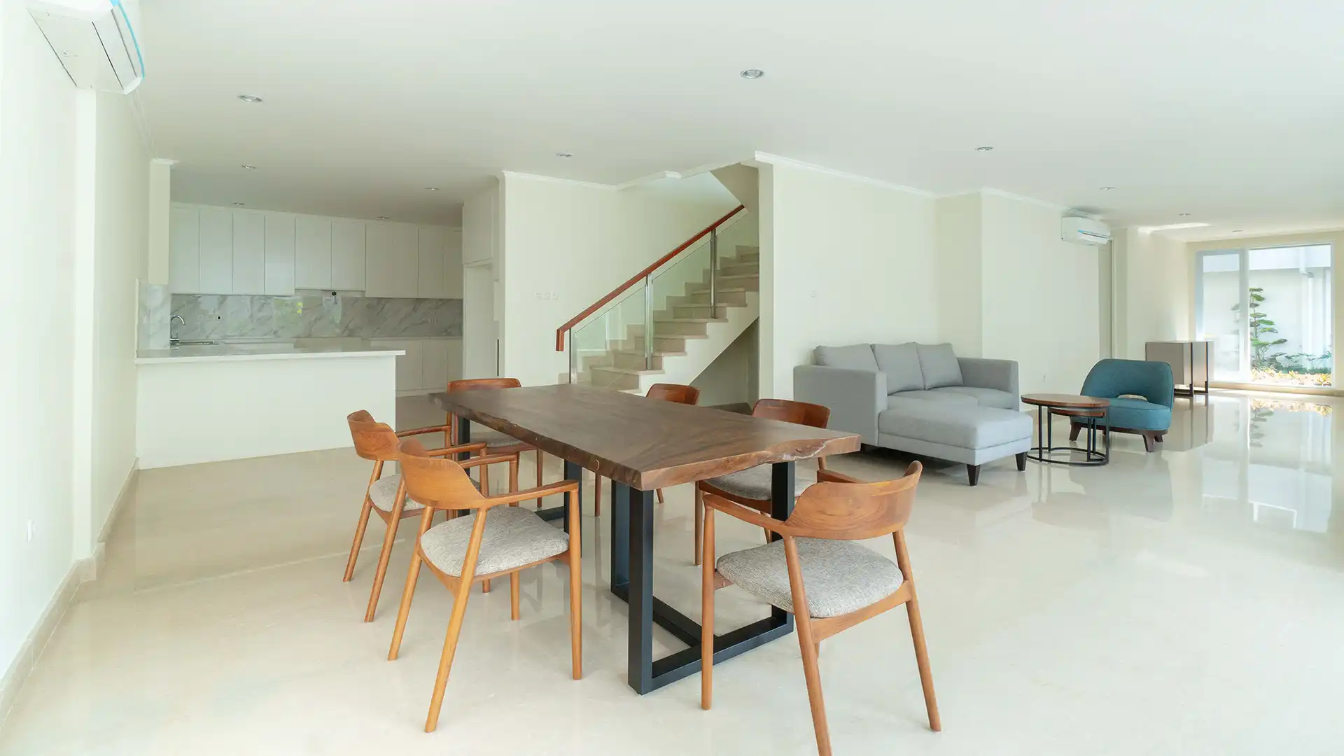 Executive Paradise-3BR-Dining Room Executive Paradise-3BR-Dining Room