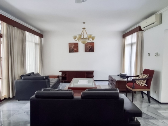 Modern Designed Home – Executive Paradise