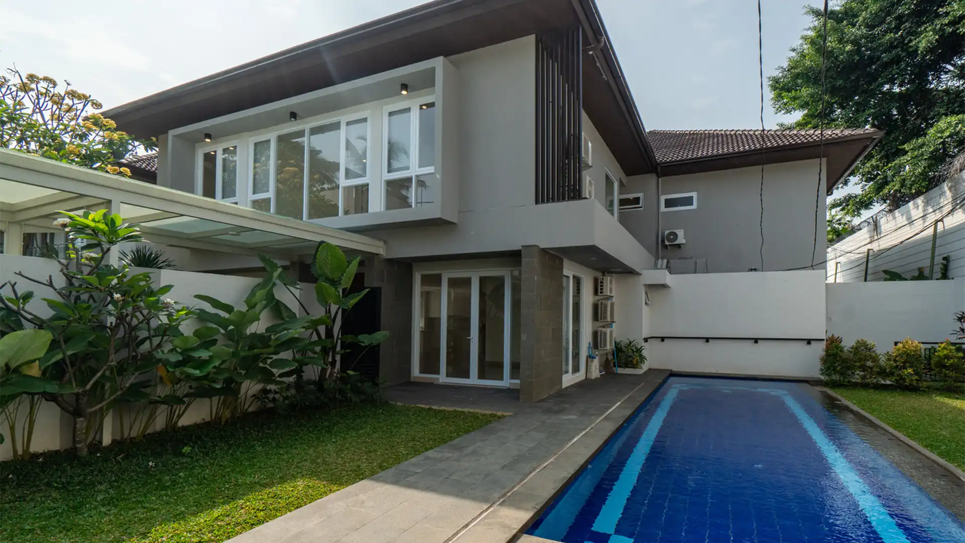 Executive Paradise-4BR-Swimming Pool Executive Paradise-4BR-Swimming Pool