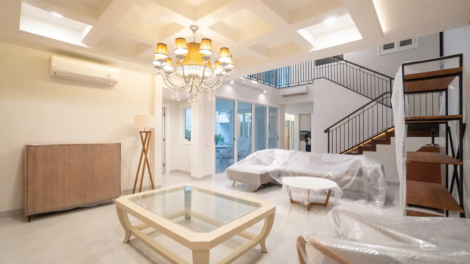 Executive Paradise-5BR-Living Room 4 Executive Paradise-5BR-Living Room 4