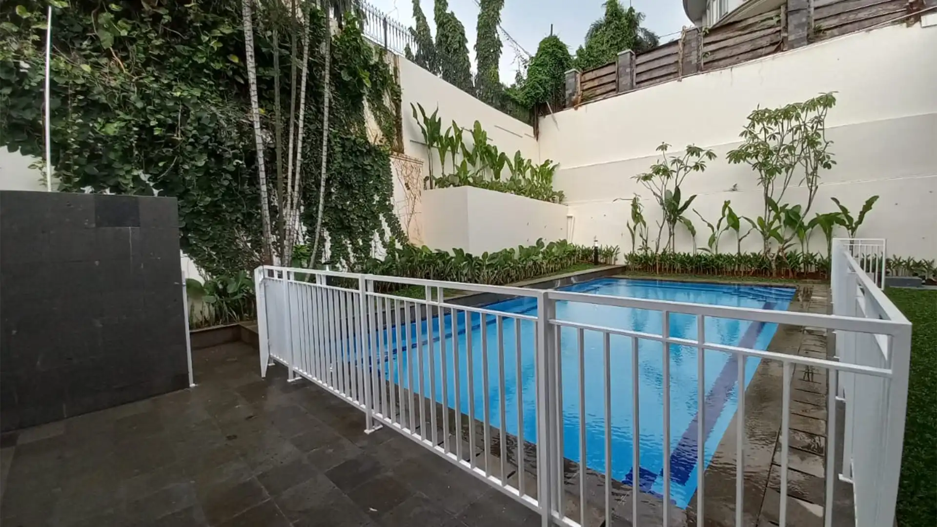 Executive Paradise-5BR-Swimming Pool Executive Paradise-5BR-Swimming Pool