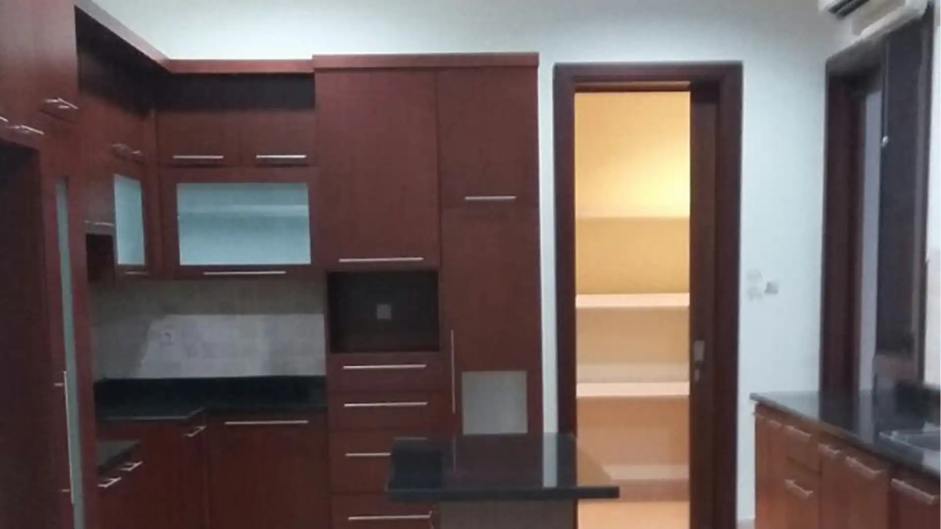 Executive Paradise–Kitchen Area