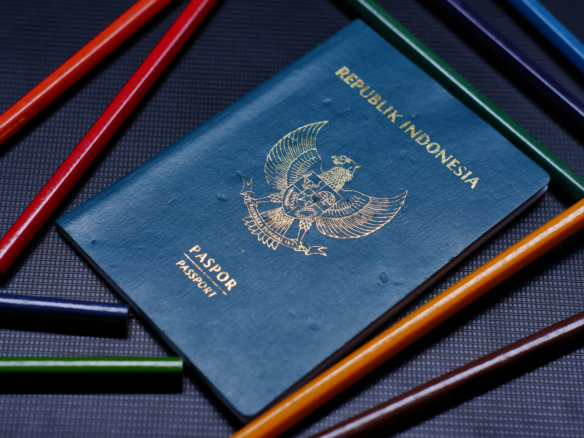 Indonesia Expands Full E-Passport Services