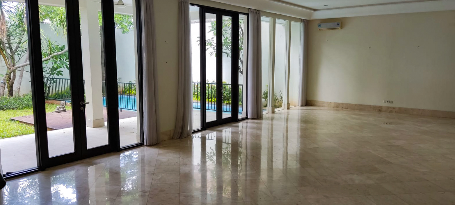 PALM MANSION BUNGUR 37C - 4BR - Living Area 2