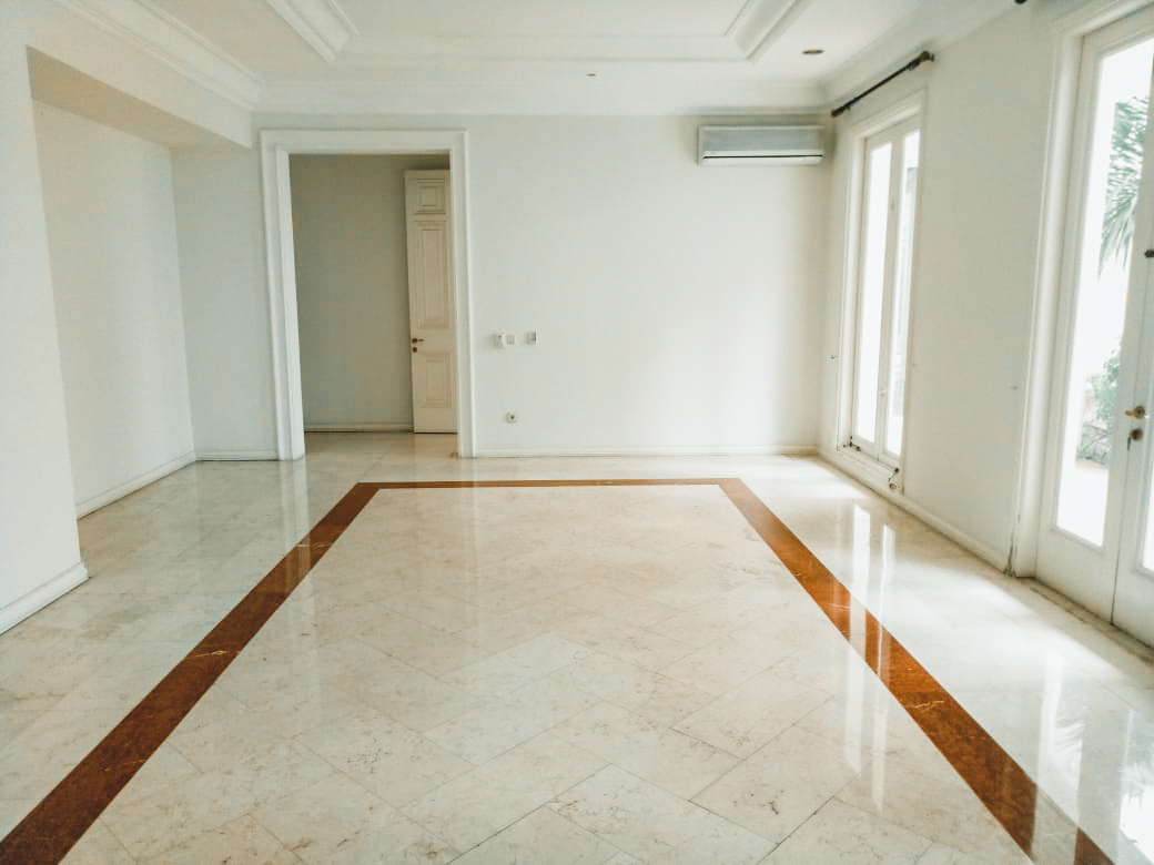 PEJATEN BARAT NO5 – 5BR – BEDROOM3