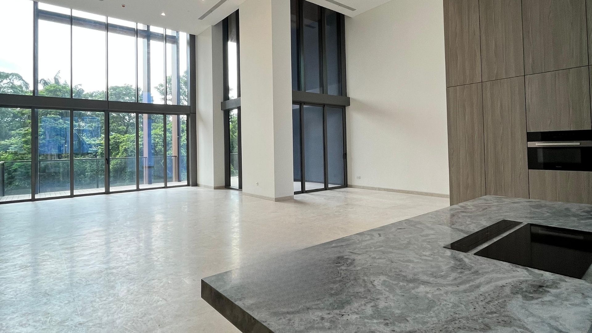 Savyavasa-4BR-High Ceiling Middle Room