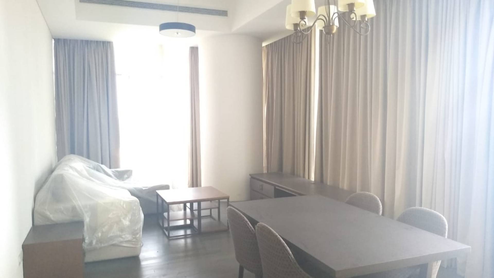 VERDE 0NE-3BR-DINING & LIVING AREA