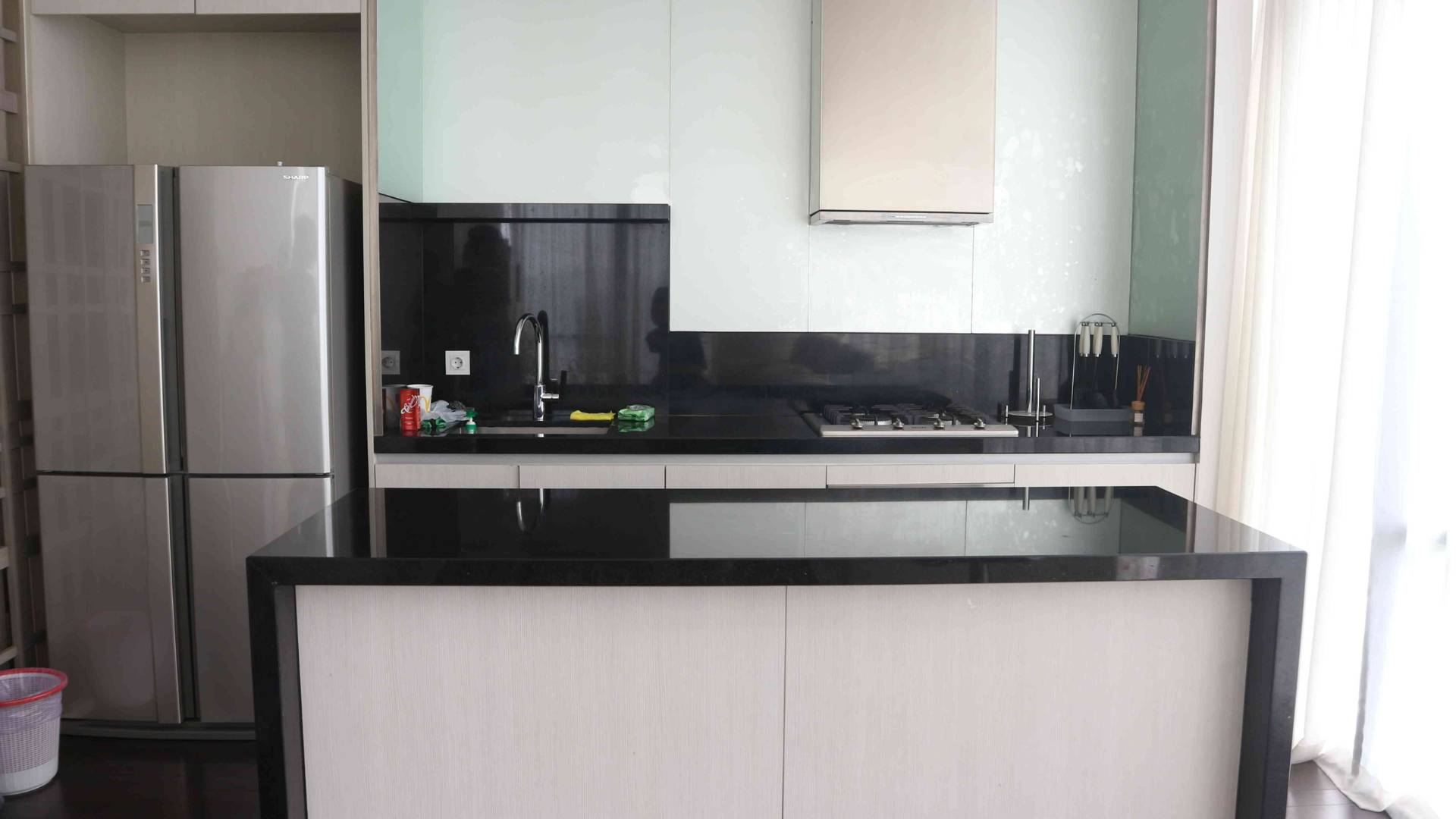 VERDE 0NE-3BR-KITCHEN AREA