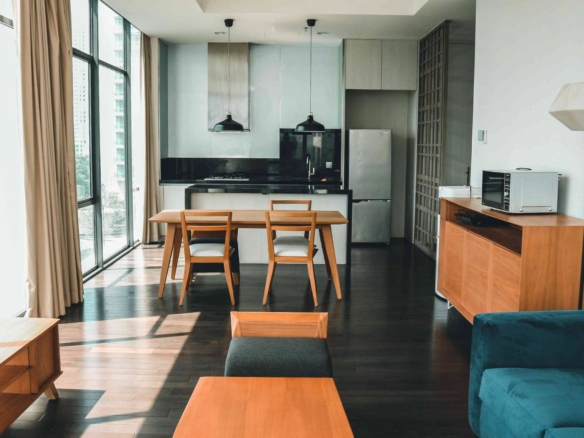 VERDE ONE-3BR-LIVING ROOM OPEN SPACE