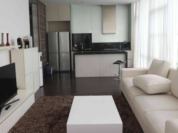 VERDE ONE-3BR-LIVING ROOM OPEN SPACE TO KITCHEN AREA