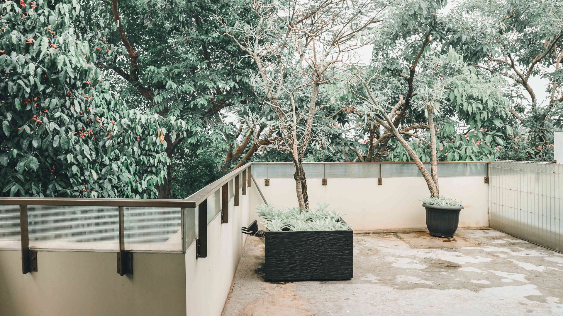 Villa Veranda 2 – 4 Br- Balcony