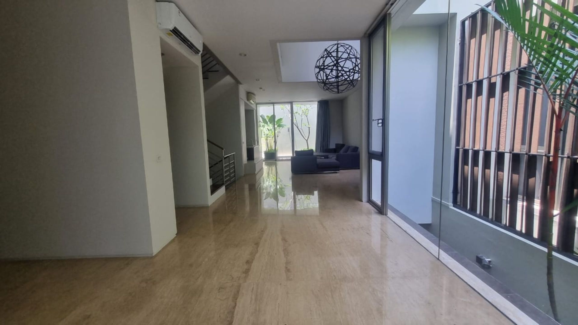 Villa Veranda 2 – 4 Br- Living Room