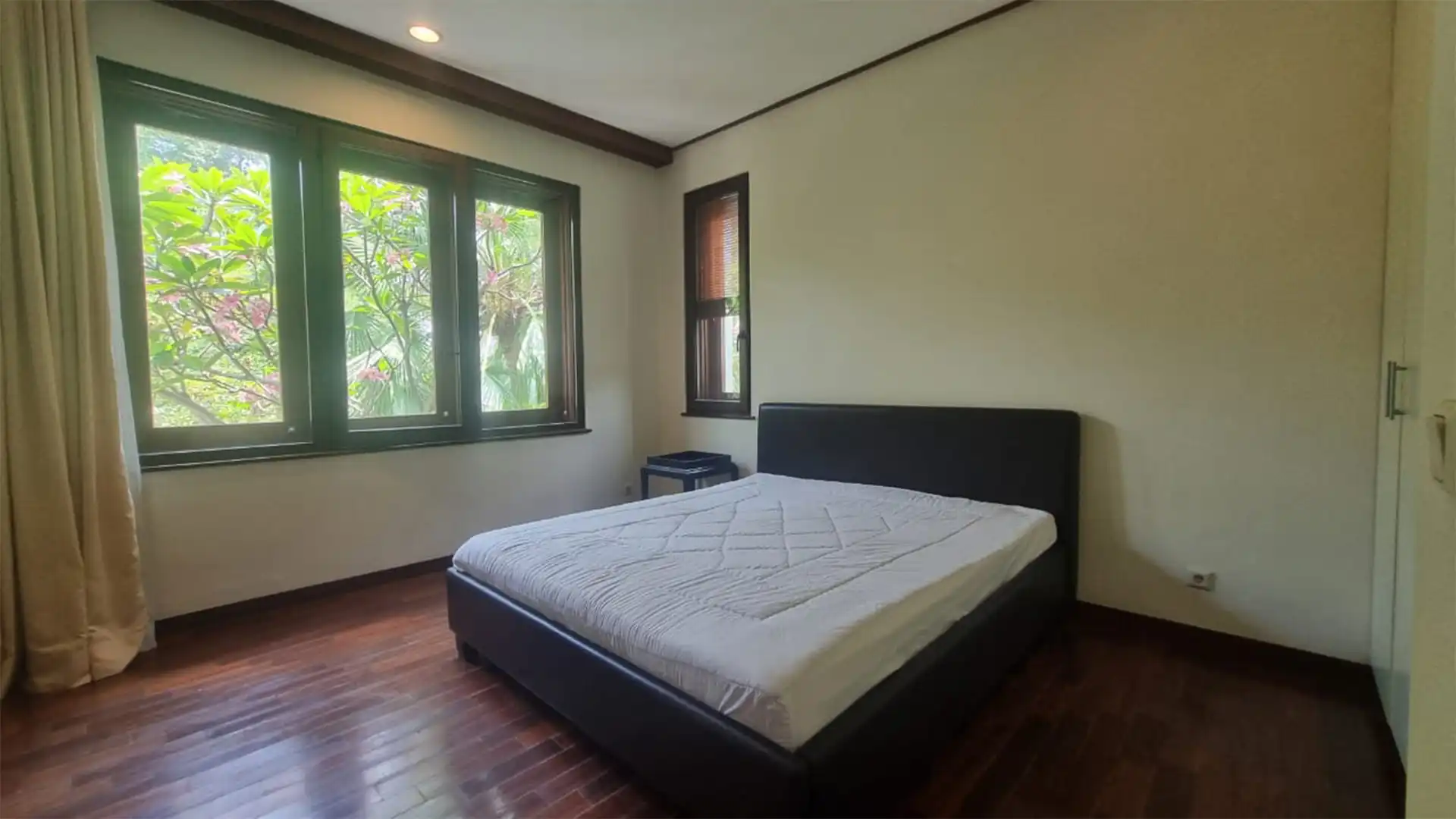 Villa Veranda-3BR-Bedroom 1