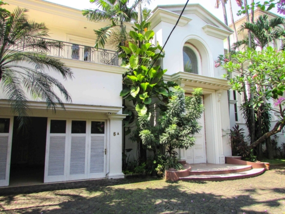 palm mansion pejaten - facade