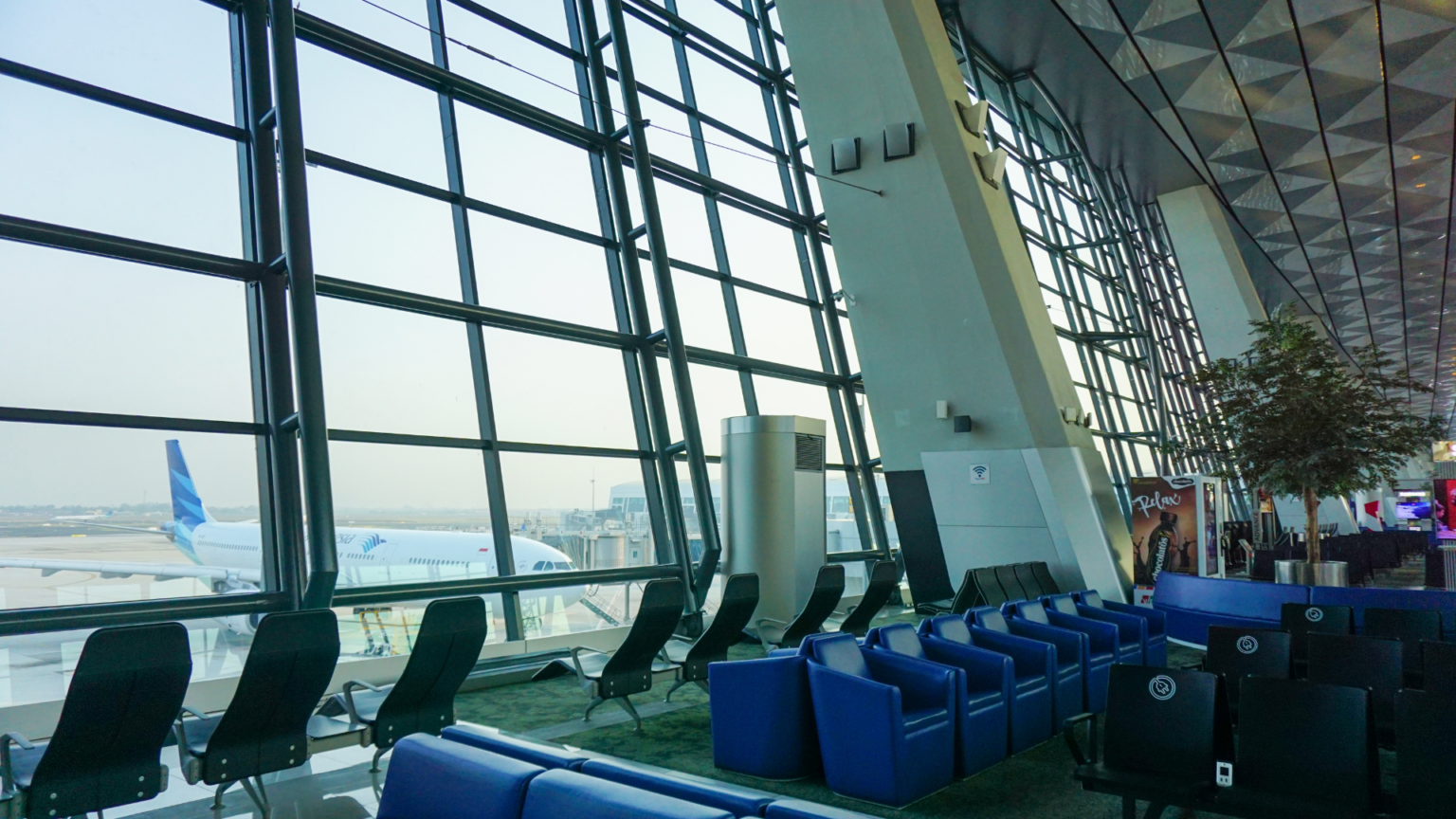 Visa contacless payment soekarno hatta