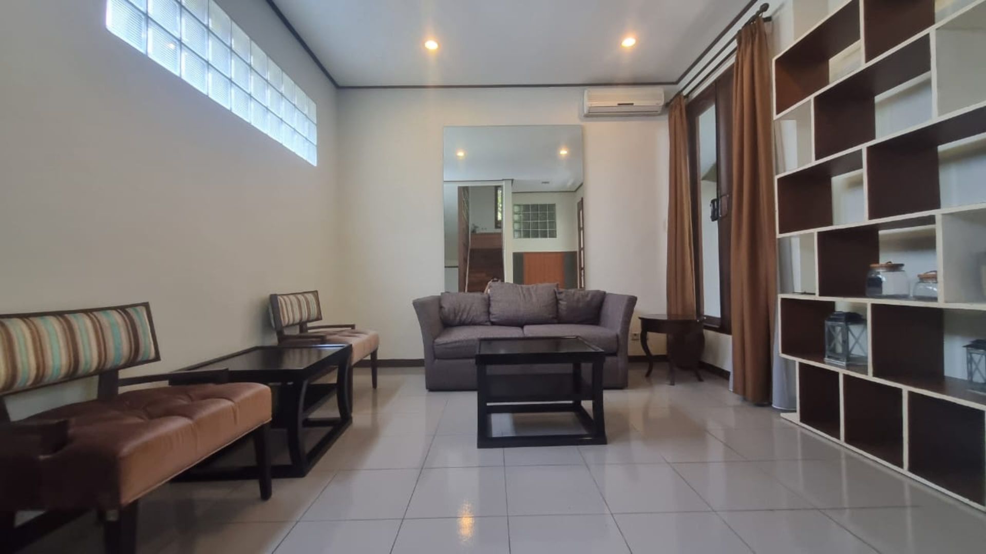 villa Veranda 1-2Br- Living Room