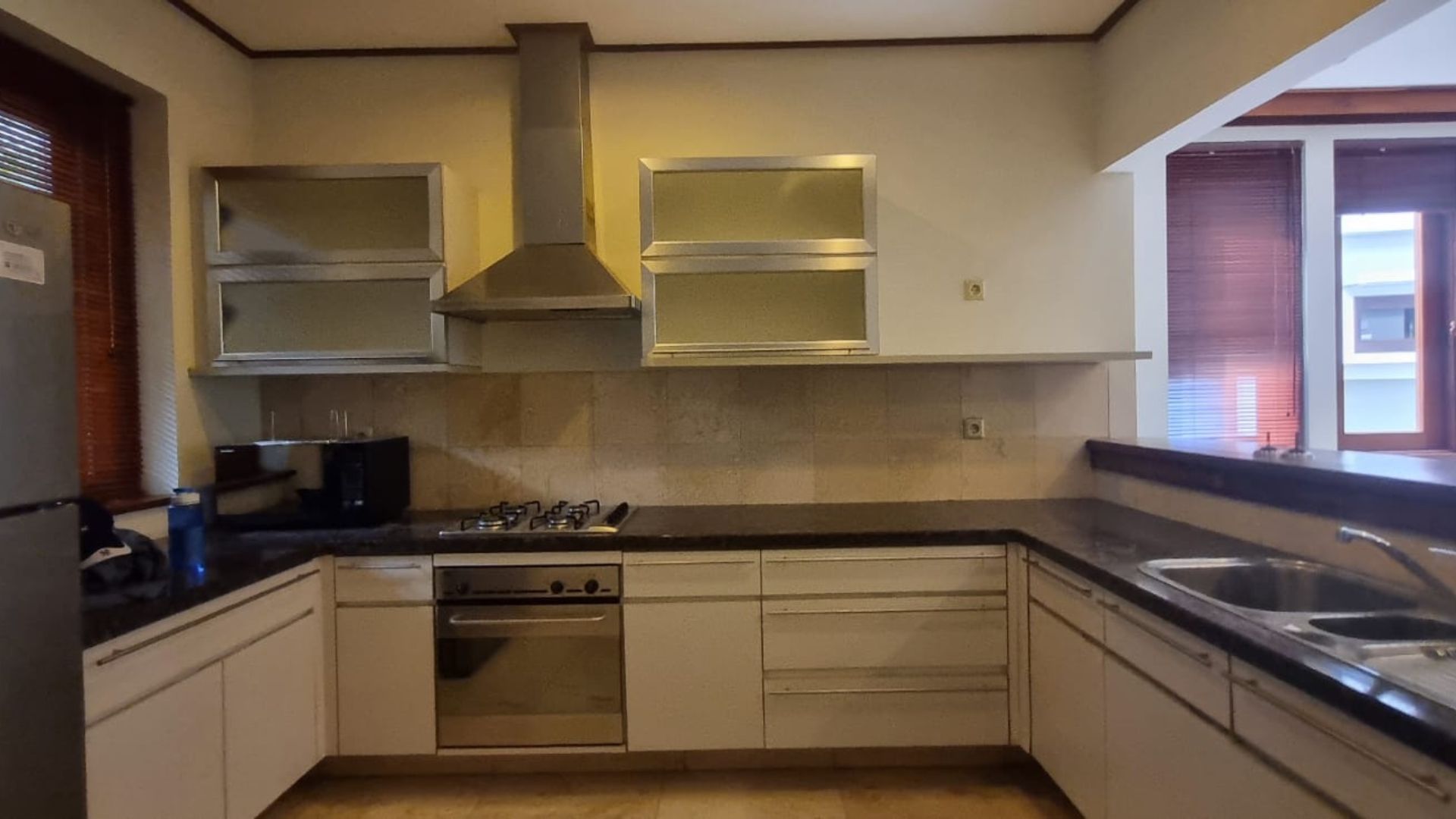 villa Veranda 1-3br- Kitchen