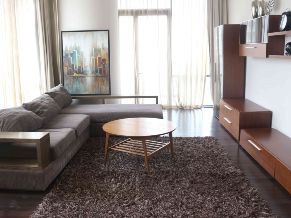 Verde One - Living Room