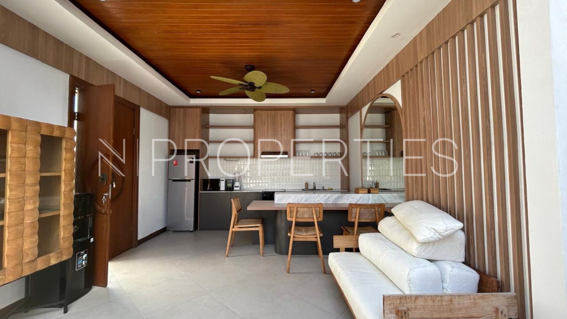 BALI-2BR-LIVING AREA