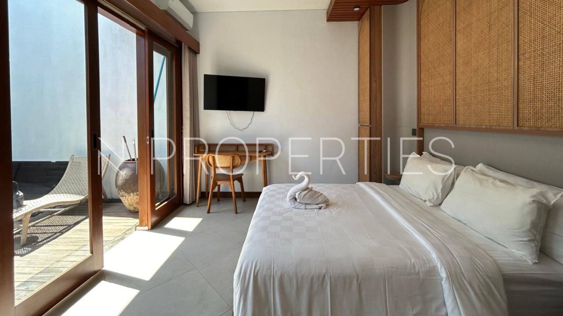 BALI-2BR-MASTER BEDROOM WITH VIEW