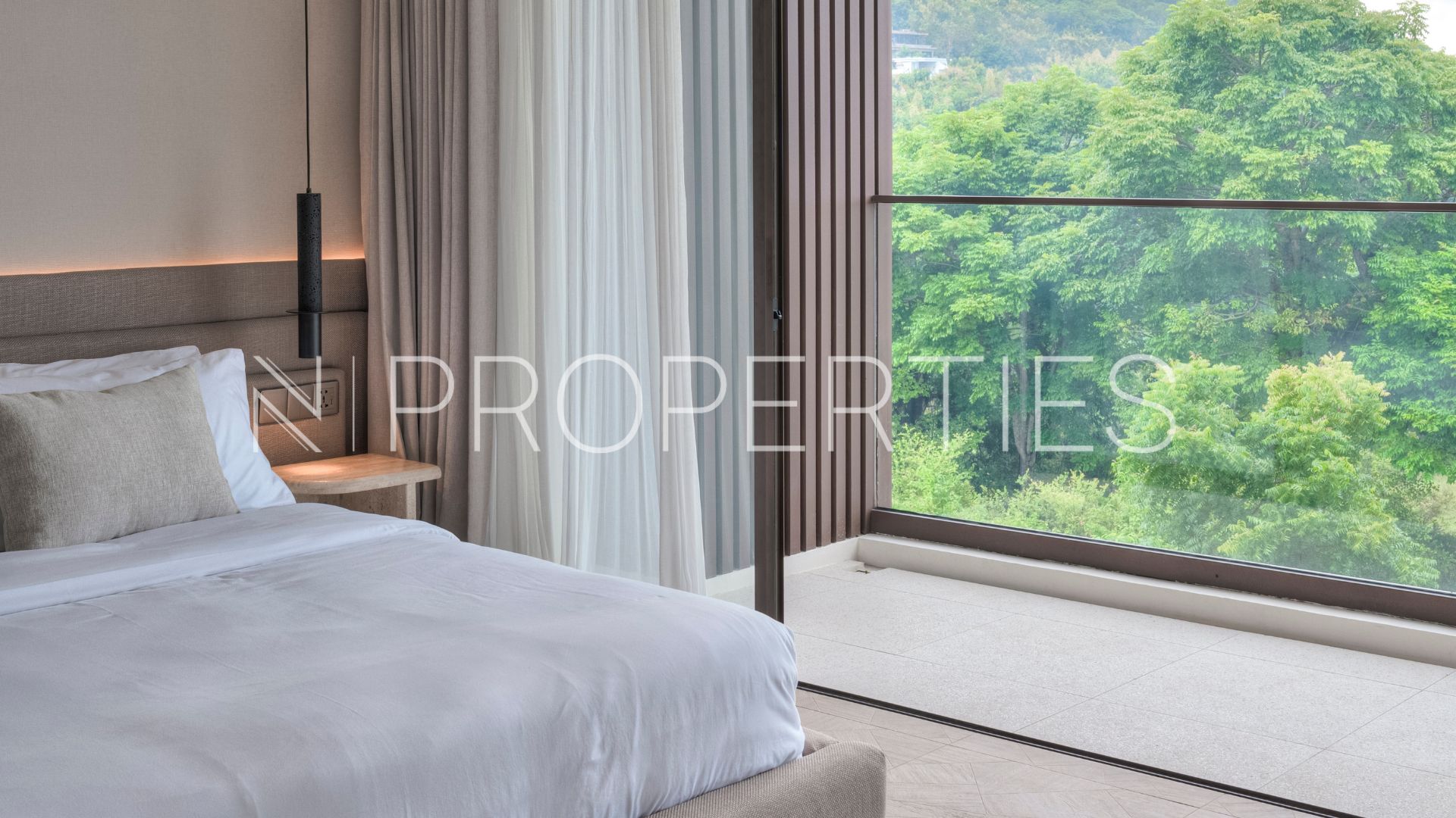 BATU BINGIN – BEDROOM WITH BALCONY AND A VIEW